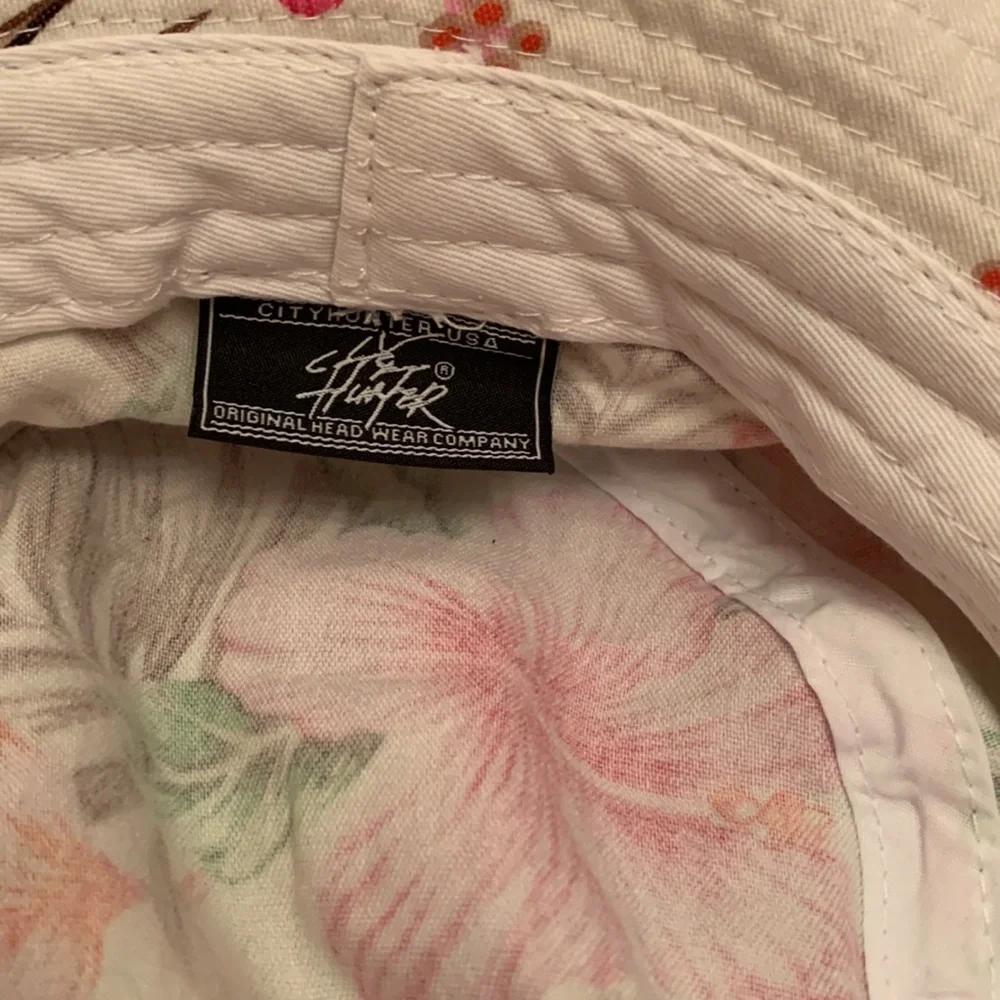 Bucket Hat • Floral Print - Picture 4 of 4